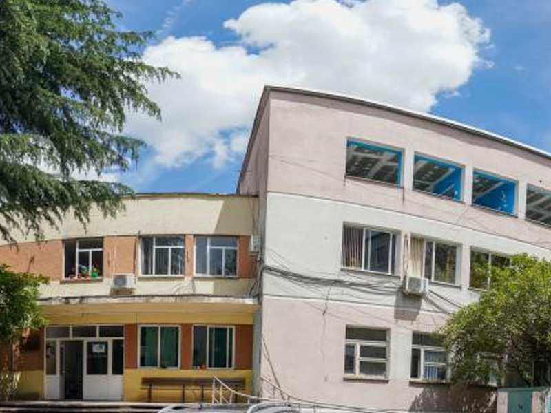 https://healthyalbania.com/wp-content/uploads/2025/09/spital-librazhd.jpg